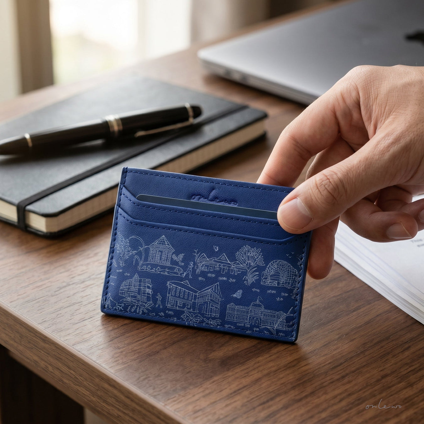 LEATHER CARD HOLDER